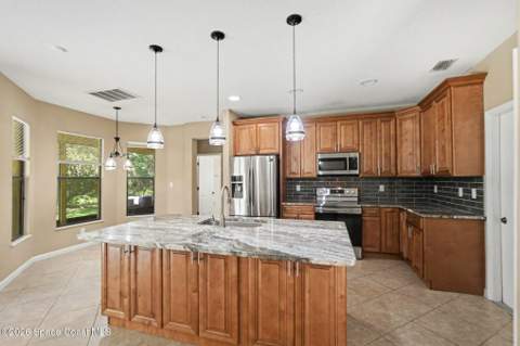 394 Breckenridge Circle, Palm Bay FL - photo 10 of 38