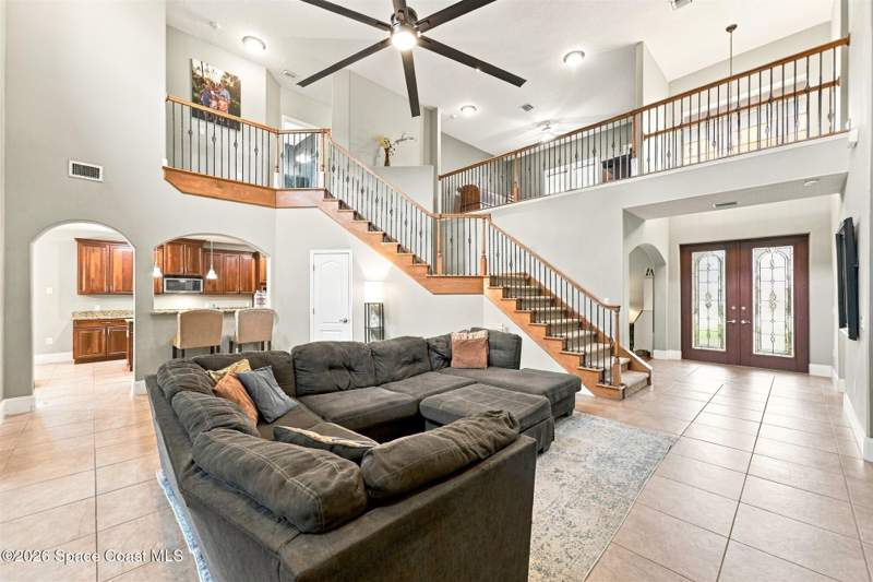 5 bedroom Single Family Residence at 1329 Tipperary Drive, Capron Ridge Phase 1, Melbourne — photo 3