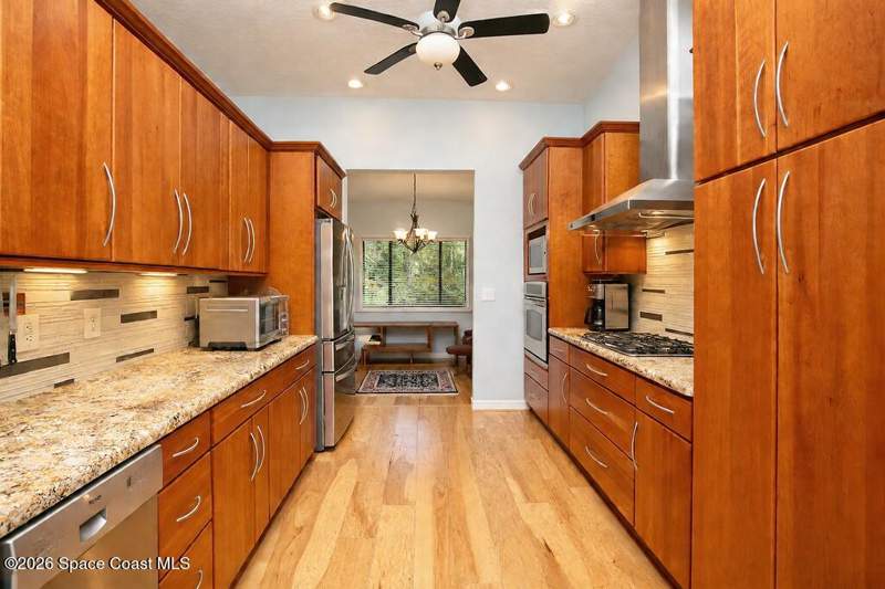 3 bedroom Single Family Residence at 460 Oakwood Court, Oakwood Estates, Merritt Island — photo 5
