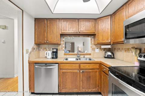 290 Paradise Boulevard #13, Indialantic FL - photo 7 of 24