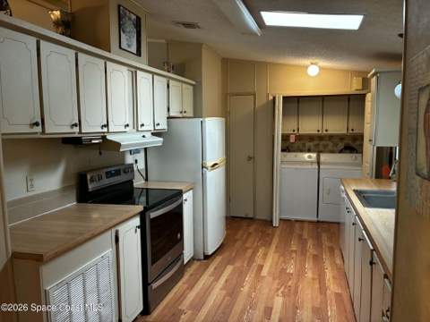 721 Oleander Circle, Micco FL - photo 8 of 21