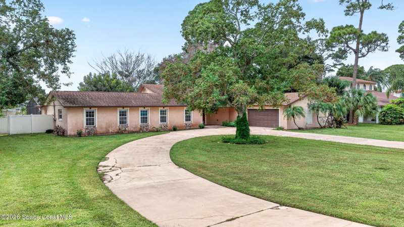 4 bedroom Single Family Residence at 525 Hidden Creek Drive, Hidden Creek, Merritt Island — photo 1