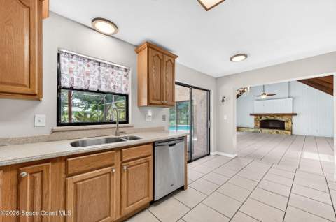 525 Hidden Creek Drive, Merritt Island FL - photo 17 of 57