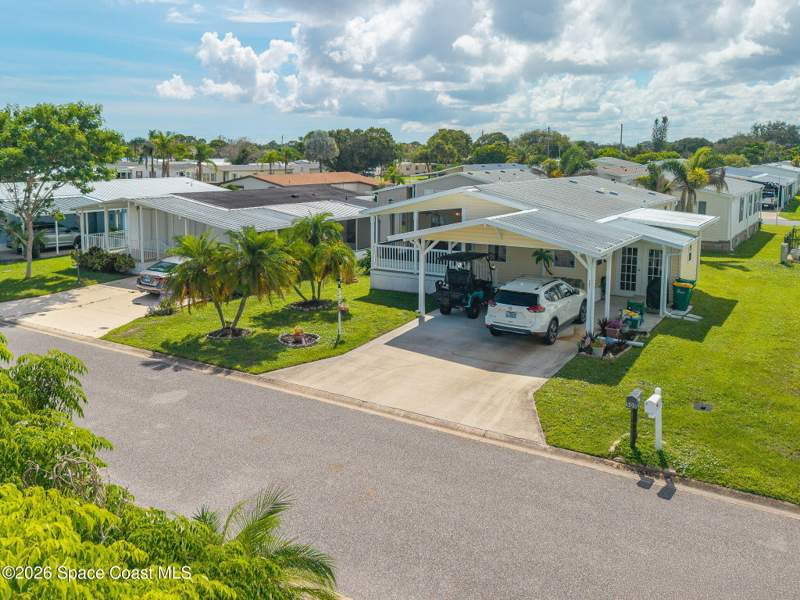2 bedroom Mobile Home at 505 Royal Tern Drive, Barefoot Bay Unit 2 Part 13, Sebastian — photo 2