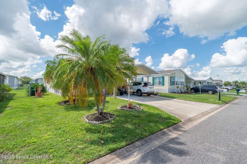 2 bedroom Mobile Home at 505 Royal Tern Drive, Barefoot Bay Unit 2 Part 13, Sebastian — photo 4