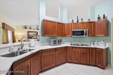 2975 SE Grant Avenue, Palm Bay FL - photo 14 of 35