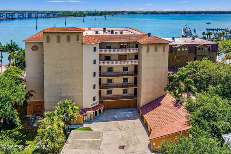 4 bedroom Condominium at 29 Riverside Drive #203, Riverside Landing Condo, Cocoa — photo 3