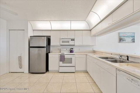 1405 Jimmy Buffett Mem Highway #203, Satellite Beach FL - photo 11 of 35