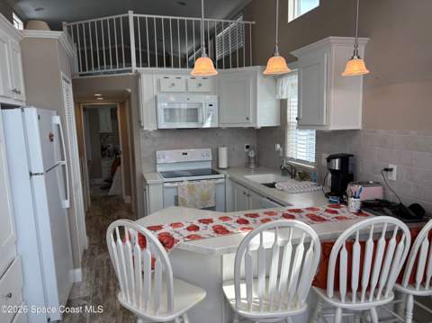 236 Pier Lane #482, Melbourne Beach FL - photo 8 of 44