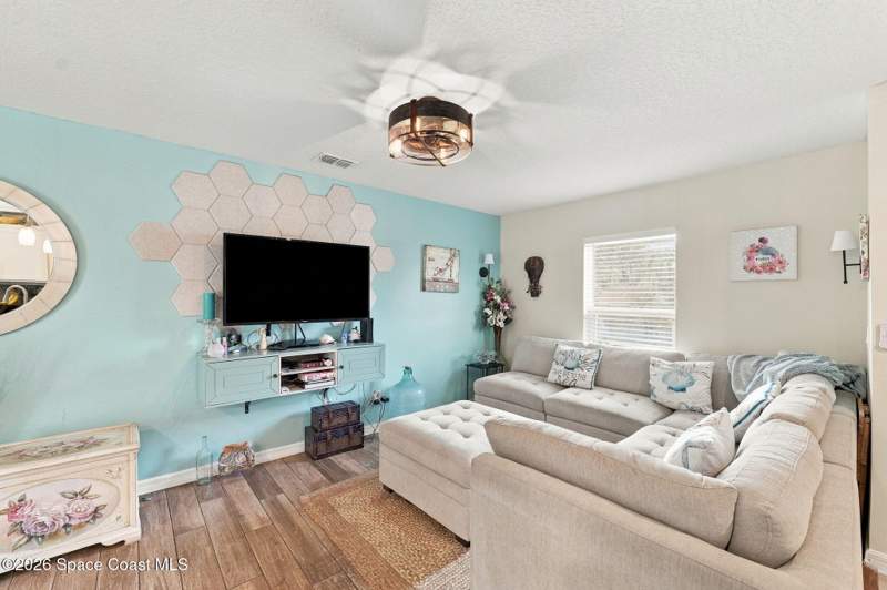 3 bedroom Single Family Residence at 700 Harper Boulevard, Port Malabar Unit 37, Palm Bay — photo 5