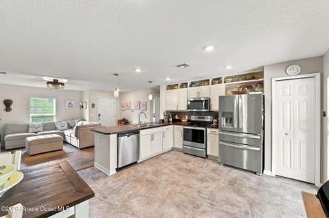 700 Harper Boulevard, Palm Bay FL - photo 10 of 24