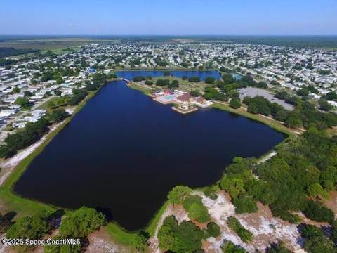 633 Amaryllis Drive, Barefoot Bay FL - photo 23 of 34