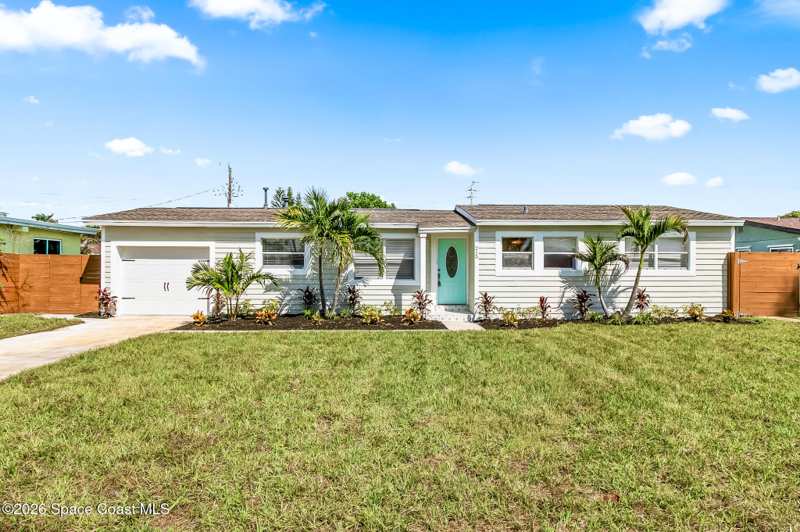 3 bedroom Single Family Residence at 215 NE 2nd Street, South Patrick Shores 3rd Sec, Satellite Beach — photo 1