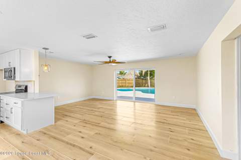 215 NE 2nd Street, Satellite Beach FL - photo 6 of 32