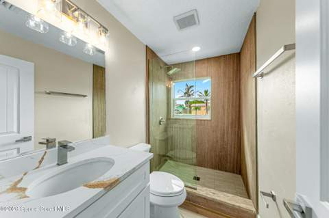 215 NE 2nd Street, Satellite Beach FL - photo 14 of 32