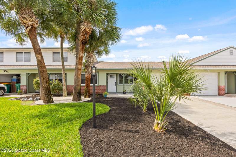 2 bedroom Townhouse at 602 Desoto Lane, Townhouse Estates N, Indian Harbour Beach — photo 3