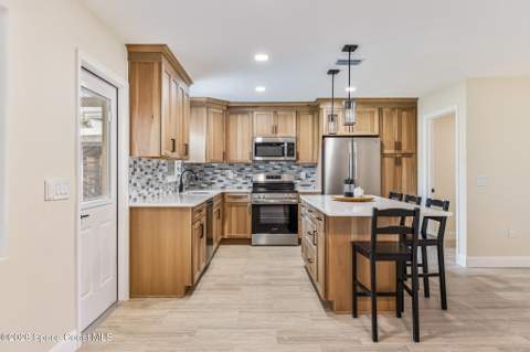 602 Desoto Lane, Indian Harbour Beach FL - photo 11 of 40