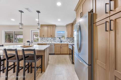 602 Desoto Lane, Indian Harbour Beach FL - photo 14 of 40