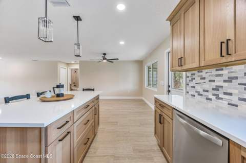 602 Desoto Lane, Indian Harbour Beach FL - photo 16 of 40
