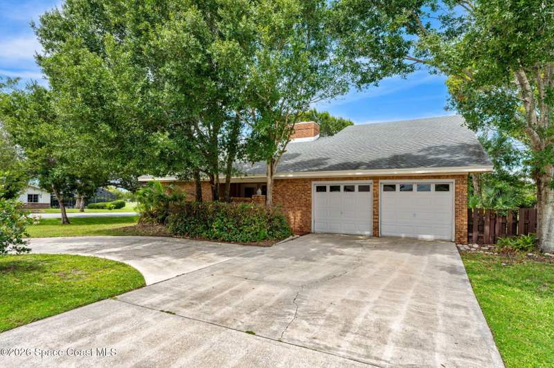 4 bedroom Single Family Residence at 656 Doral Lane, Suntree Pud Stage 1 Tract E, Melbourne — photo 2