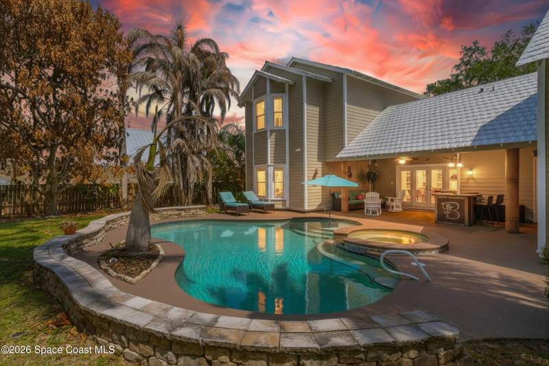 5 bedroom Single Family Residence at 409 Rockledge Drive, Rockledge, Rockledge — photo 2