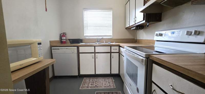 2 bedroom Condominium at 1514 Clearlake Road #38, Clearlake Village Unit 1, Cocoa — photo 2