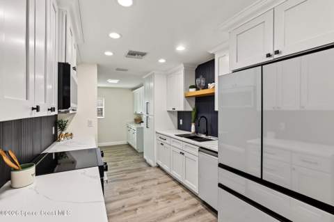 2070 Seminole Boulevard, Melbourne FL - photo 16 of 32