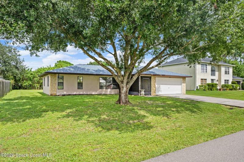 3 bedroom Single Family Residence at 855 Altamira Street, Port Malabar Unit 14, Palm Bay — photo 5