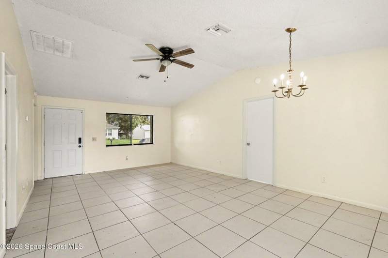 3 bedroom Single Family Residence at 942 NW Sorrel Street, Port Malabar Unit 14, Palm Bay — photo 3