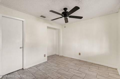 942 NW Sorrel Street, Palm Bay FL - photo 9 of 19
