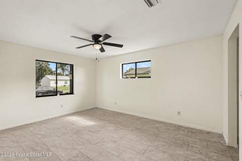 942 NW Sorrel Street, Palm Bay FL - photo 12 of 19