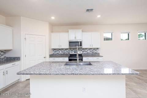 629 Old Country Rd, Palm Bay FL - photo 9 of 41