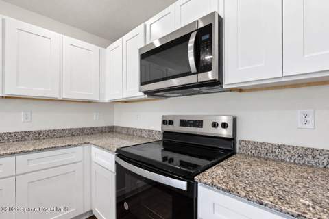 721 Daysland Avenue, Palm Bay FL - photo 8 of 31