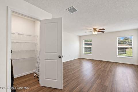 721 Daysland Avenue, Palm Bay FL - photo 11 of 31