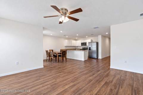 721 Daysland Avenue, Palm Bay FL - photo 14 of 31