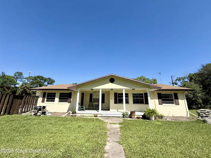 3 bedroom Single Family Residence at 810 Kanawha Street, Delespine On Indian River, Cocoa — photo 2