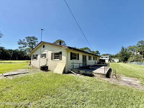 810 Kanawha Street, Cocoa FL - photo 6 of 43