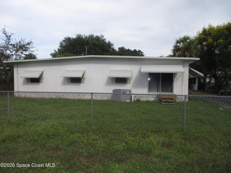 3 bedroom Mobile Home at 7002 Evergreen Drive, Williams Point Estates, Cocoa — photo 2