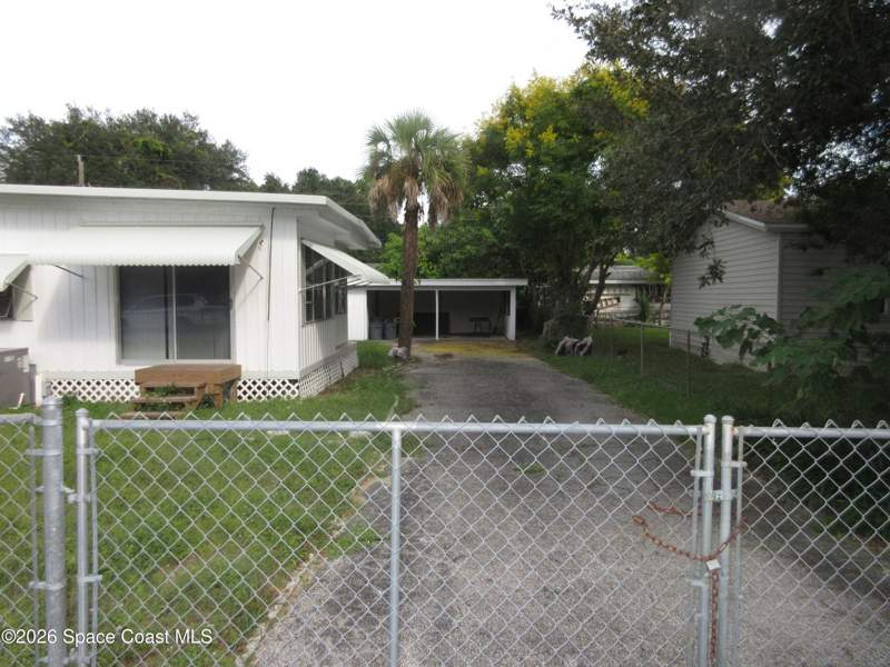 3 bedroom Mobile Home at 7002 Evergreen Drive, Williams Point Estates, Cocoa — photo 3