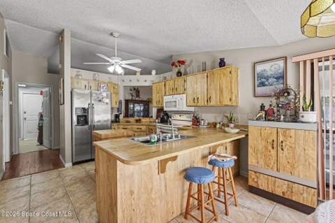 225 Chalet Avenue, Indialantic FL - photo 10 of 24