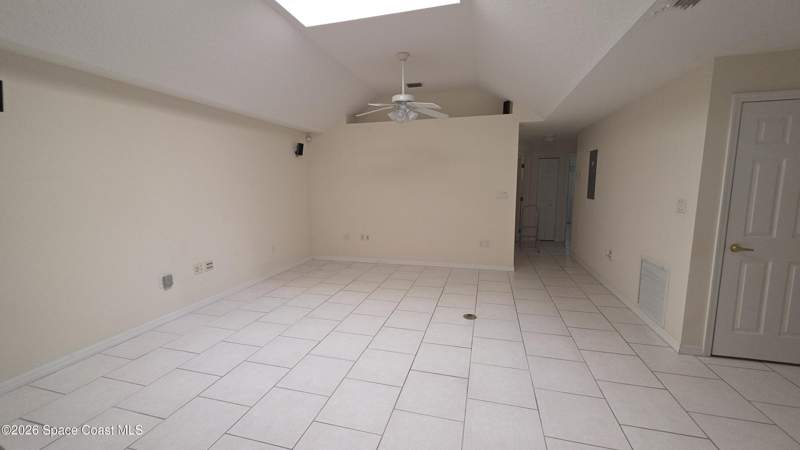 3 bedroom Single Family Residence at 110 Jefferson Avenue, Jefferson Villas Phase II A Replat of A Portion of, Cape Canaveral — photo 5