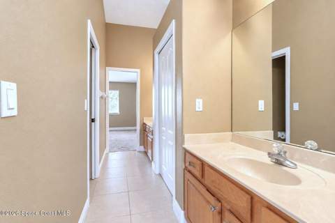 2595 Sykes Creek Drive, Merritt Island FL - photo 15 of 34