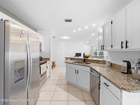 585 Boxthorn Avenue, Palm Bay FL - photo 17 of 44