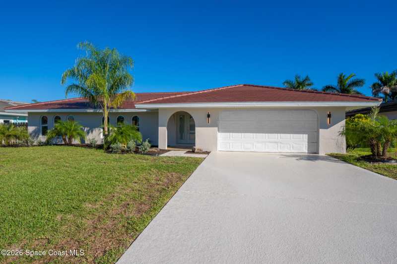 4 bedroom Single Family Residence at 468 Sailfish Cove, Sleepy Lagoon, Satellite Beach — photo 1