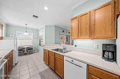 1020 Venetian Drive #101, Melbourne FL - photo 19 of 47