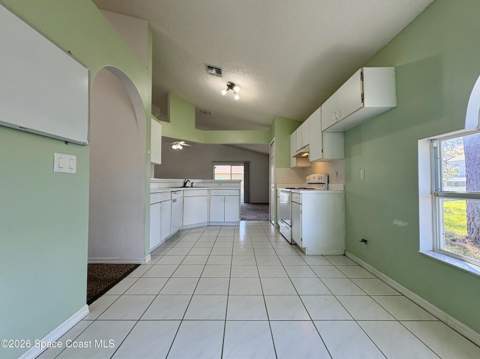 670 Americana Boulevard, Palm Bay FL - photo 12 of 45