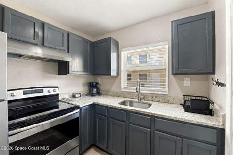 130 Roosevelt Avenue #106, Satellite Beach FL - photo 6 of 30