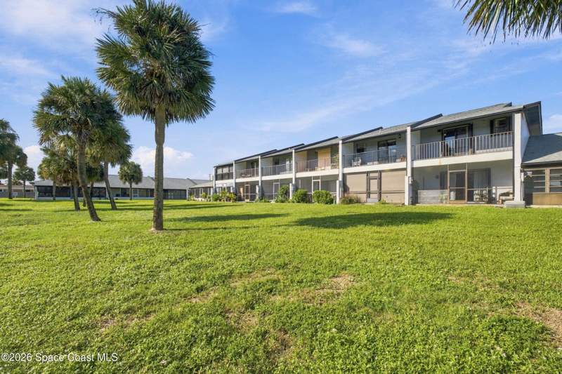 2 bedroom Townhouse at 720 Palm Springs Circle, The Gardens of Indian Harbour Beach, Indian Harbour Beach — photo 3