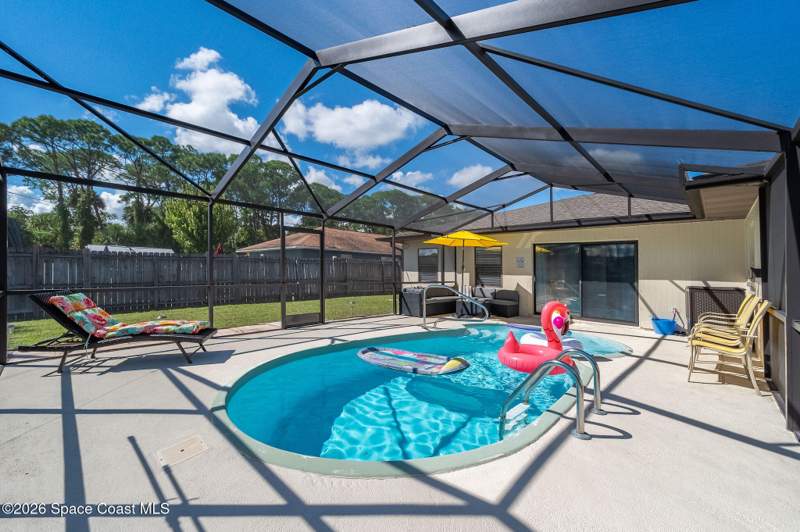 3 bedroom Single Family Residence at 4165 Song Drive, 1037 Pathfinder Way Condominium, Cocoa — photo 2