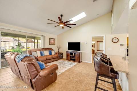 1947 Glen Meadows Circle, Melbourne FL - photo 18 of 77